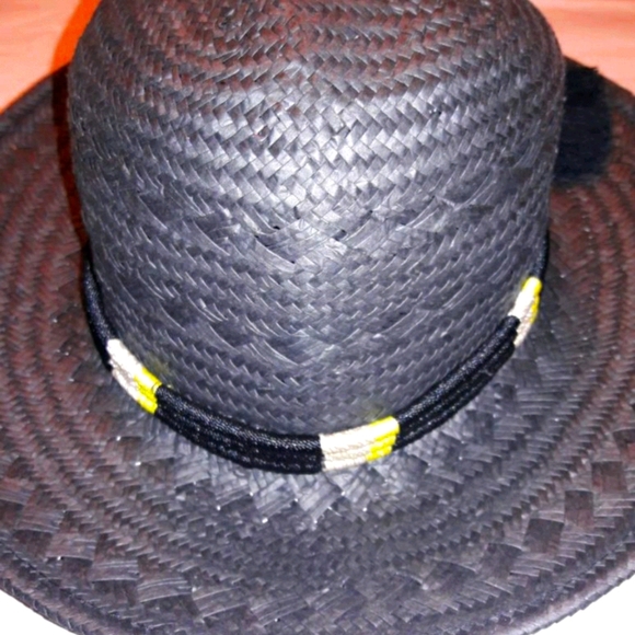 Merona Stylish Black Hat - Picture 4 of 6